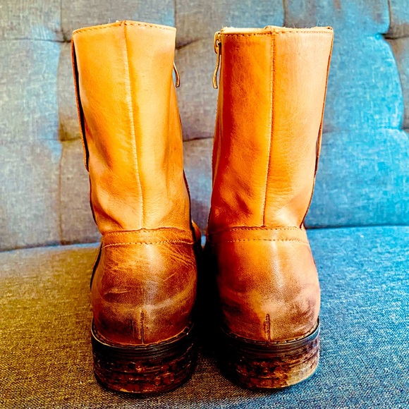 Kenneth Cole Genuine Leather Short Boot - Picture 4 of 9